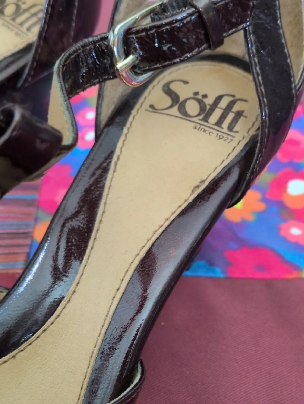 Sofft Dark Brown Patent Leather T-Strap Heels